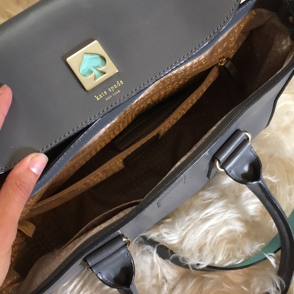 Kate Spade Purse SOLD - Picture 6 of 8